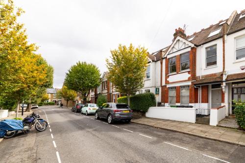 3 Double Bedroom FAMILLY APT CLOSE TO NOTTINGHILL, Londres (foto 7)