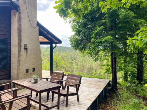 . 6 person holiday home in KNÄRED