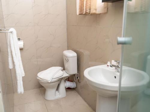 Ngwenya City Hotel