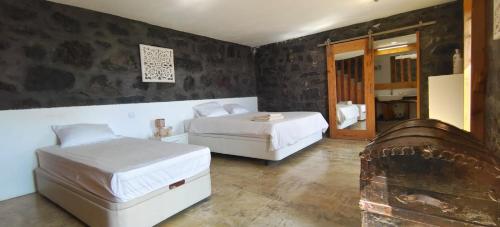 Bruma do Pico House in ลาเชส โด ปิโก