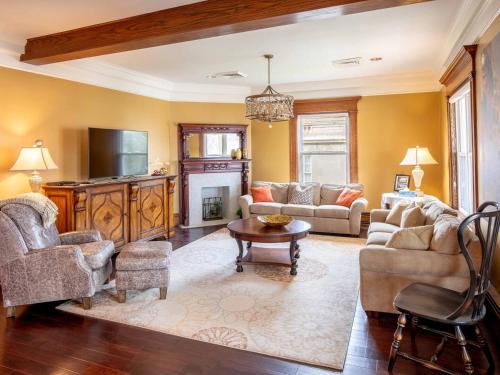 15 off Summer Special Mansion Pet-Friendly in 克拉戎 (PA)