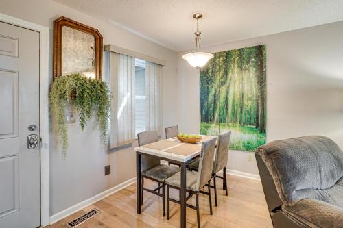 Hike, Fish and Golf Condo 5 Mi to Ozone Falls! in Fairfield Glade (TN)