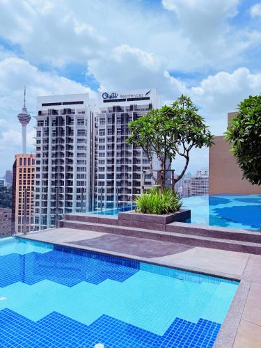 Majestic Residence KLCC By Sky Pool - image 3