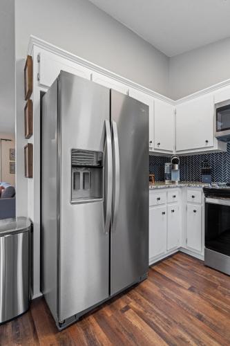 Relaxing 3-Bedroom Home Close to City Center in Cartersville, USA