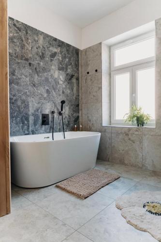 ห้องน้ำ, Apartmán Tyršova (Apartman Tyrsova) in ซนอยโม