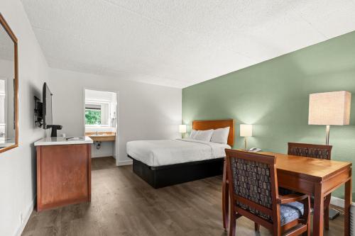 Vagabond Inn Executive Old Town - image 7