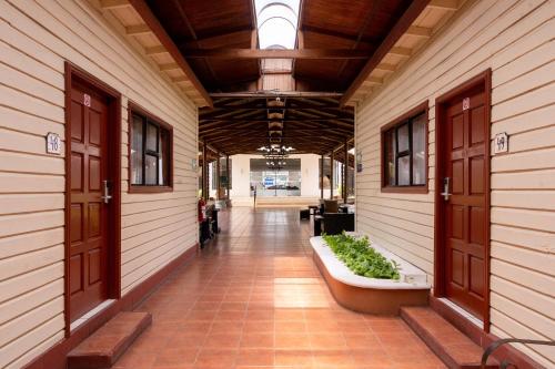 Best Western Las Mercedes Airport in Managua