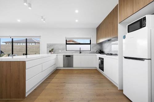 Konyha, Domi rentals - The Highland House in Oakleigh
