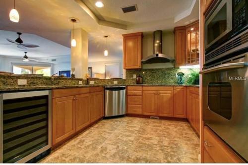 Luxurious Gulf Front Condo. in Indian Rocks Beach