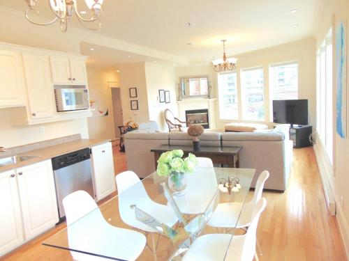 HarbourGate Condos & Studios - Petty Harbour-Maddox Cove