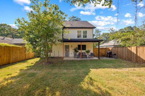 Royal Palm Urban Suites - Close to Downtown ATL in Cascade Road