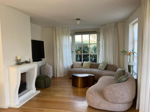 Villa Louise in แบร์เคน อัน เซ