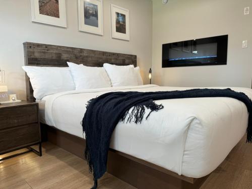 Rooms at Riveredge - Photo 2 in Golden (BC), Canada