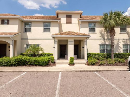 Family Friendly Four Bedrooms w/ Pool 4896 thumb 2