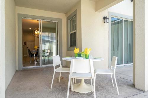 Family Friendly Four Bedrooms w/ Pool 4896 - image 11