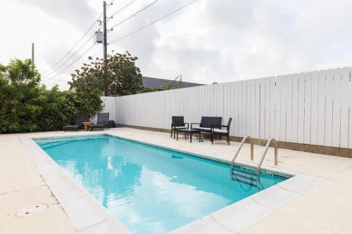 Ground Floor Condo with Pool unit A - Island Morning Sun 1 - image 2