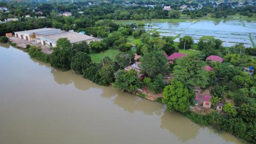 Riverside Lodge Bansang