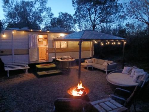 Back Beach Beryl Ocean Bay Getaway PL in Fingal