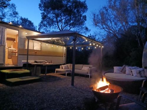 Back Beach Beryl Ocean Bay Getaway PL in Fingal