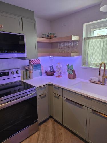 Salt&Sage - Modern 3BR Fully Renovated in May 2025 in Pembroke