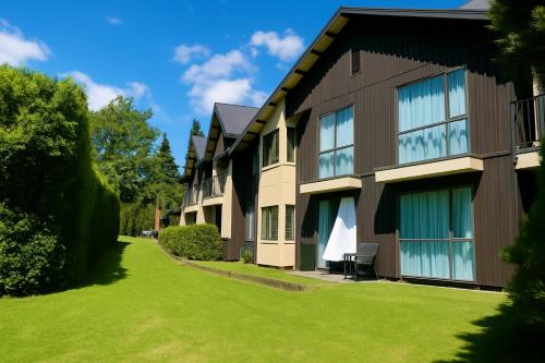 Village Lake Luxury Apartments - Accommodation - Hanmer Springs