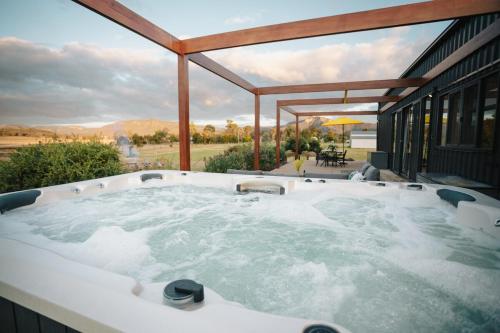 Luxury Barn - The Charles at Broke Hunter Valley – khách sạn tại Broke