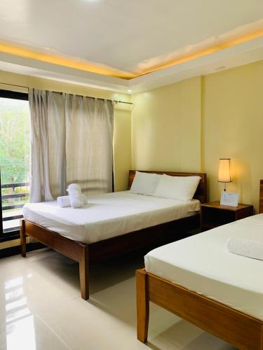 room detail thumbnail 2