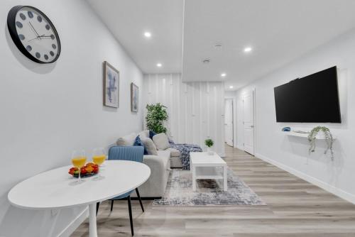 Basement in Calgary - 10 Mins from Calgary Airport — other in 45 Corner Glen Row Northeast Basement, Calgary Canada, T3N 2L9