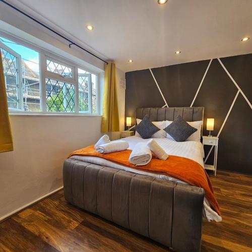 L3 Stylish and Central Room private Bathroom, Smart TV, Londra