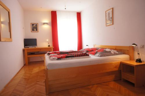 Apartments Segedin Room Type - Three-Bedroom Apartment