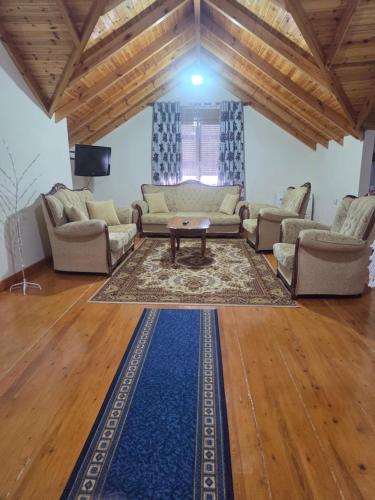Emily Cottage house in Gjirokaster in Fushëbardhë