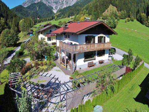 Chalet in Leogang near Ski Slopes in Leogang, Österreich