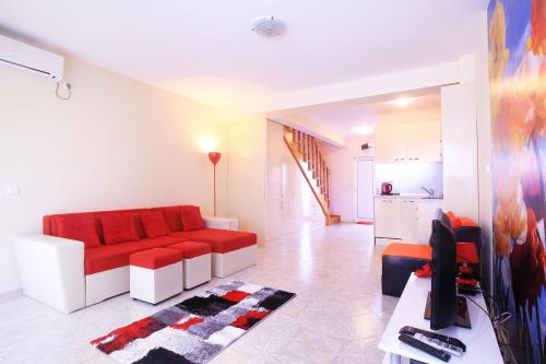 Deluxe Art Maisonettes in Panoramic Roof Complex, Balchik (photo 8)