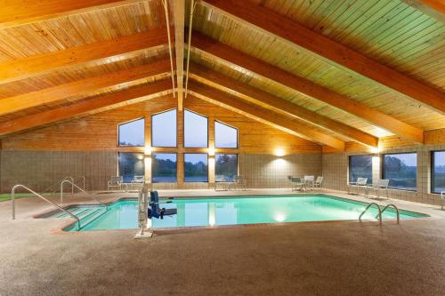 AmericInn by Wyndham West Salem in West Salem, USA