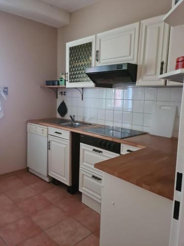 Kitchen, Ferienwohnung Kaholze in Oberneisen