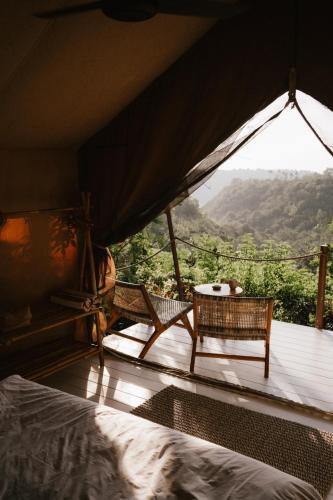 Autentik Penida "Glamping" - Adults only near Ceningan Cliff Restaurant