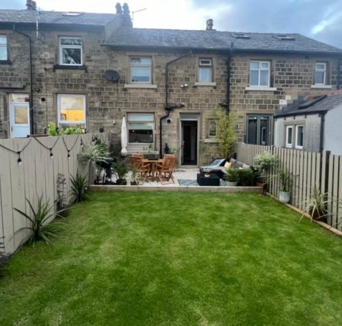 Olive Tree Cottage in Huddersfield
