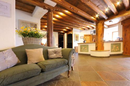 大堂, 貝拉科斯塔公園酒店 (Park Hotel Bellacosta) in 卡瓦萊塞