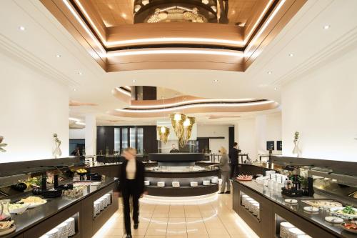 餐廳, 富爾達酒店及會議中心 (Hotel ESPERANTO Kongress- und Kulturzentrum Fulda) in 富爾達市中心