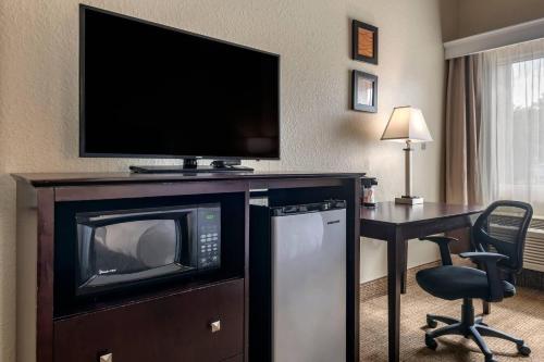 Comfort Inn & Suites DeLand - near University in DeLand, USA