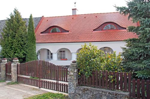 Sörényes Udvarház - image 11