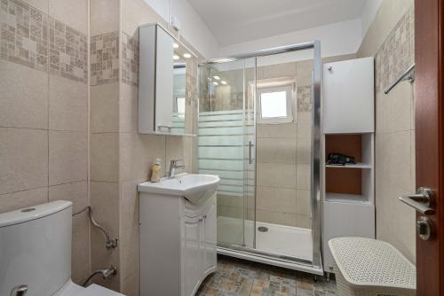 Inviting Studio on Decebal Boulevard in Bucharest 4