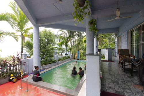 Waterfront Villa By Bigfoot Stay