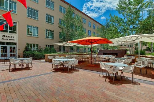 Drury Plaza Hotel in Santa Fe - image 2