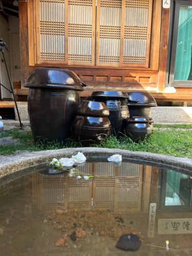 Eugene Hanok Stay, Seul