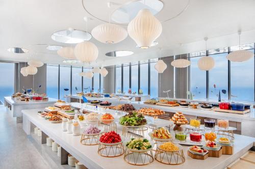 Food and beverages, OMO Kansai Airport by Hoshino Resorts in Izumisano