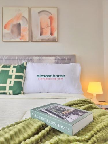Amethyst By SanLiving - 3BR & 1 Maid Room - Central Park Mall, Jakarta (photo 4)