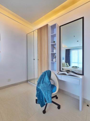 Amethyst By SanLiving - 3BR & 1 Maid Room - Central Park Mall, Jakarta (photo 6)