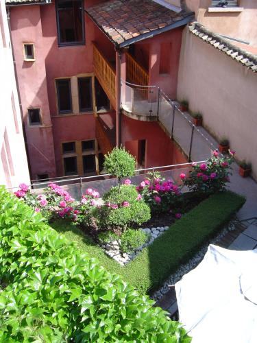 Cour des Loges Lyon, A Radisson Collection Hotel