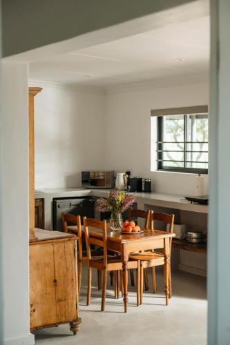 Farm Cottage - Mountain View,Fireplace,Outdoor Braai in Riversdeilas